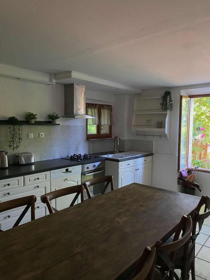 Jolie Maisonnette Niozelles Esterno foto